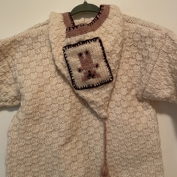 Handmade Knit Bunting Bag - Picture 3 of 3